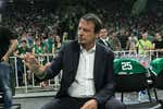 Ergin Ataman tira de galones de campeón y reta a los Boston Celtics: «Si os creéis campeones del mundo, venid a ganarnos»
