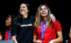 La fiesta 'secreta' de la Selección antes de los JJOO que acabó con Jenni Hermoso y Misa Rodríguez subidas a un escenario