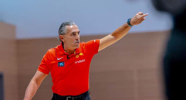 Scariolo advierte al jugador nacional sobre el riesgo del conformismo: «A veces aceptan una posición privilegiada»