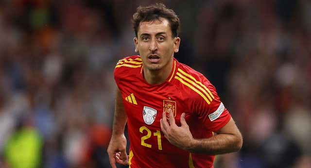 Yo jugué con Mikel Oyarzabal, el héroe de la Eurocopa: «Le han pasado tantas cosas que a cualquiera le podría haber alterado»