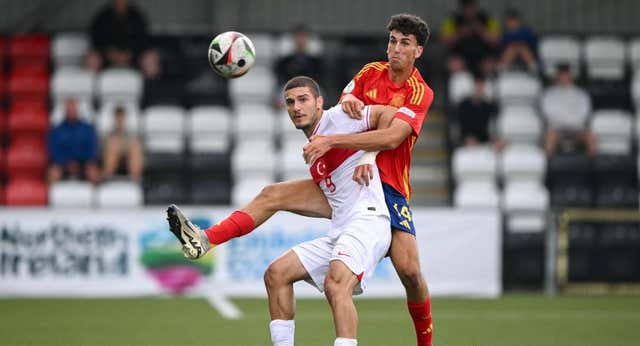 Un gol en el minuto 90 aplaza el pase de España a las semifinales del Europeo Sub-19