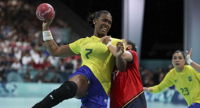 Las Guerreras se la pegan en su debut y se complican su pase a cuartos