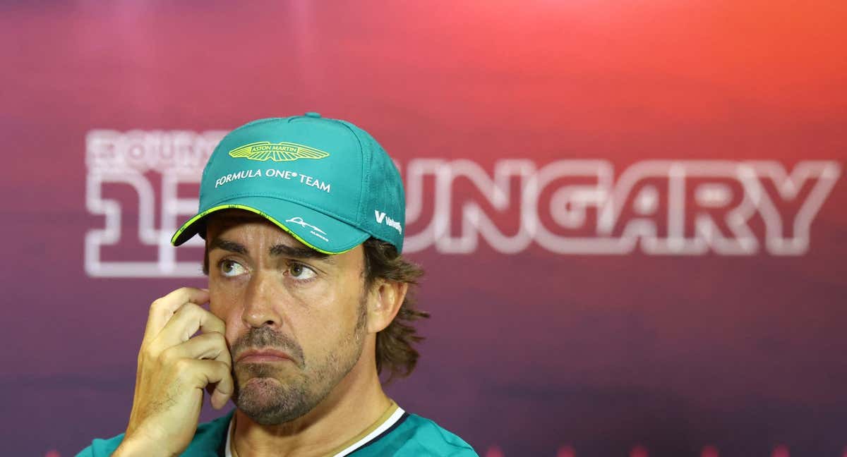 Fernando Alonso, en sala de prensa./REUTERS