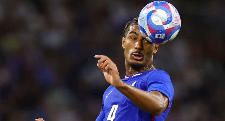 Loïc Badé, con Francia en los Juegos.