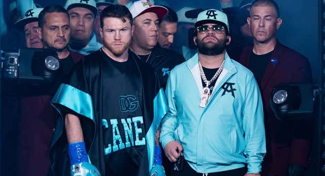 Canelo pelea por su espacio: contraprograma su vuelta con el show de la UFC en The Sphere