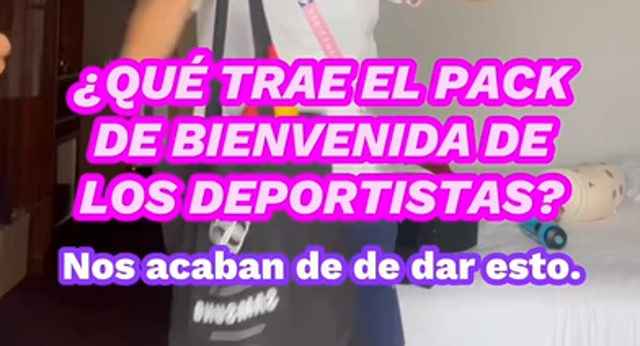📌 Las dos jugadoras de la Selección han hecho un ‘unboxing’ del pack de bienvenida que recibe cada atleta en los Juegos Olímpicos.