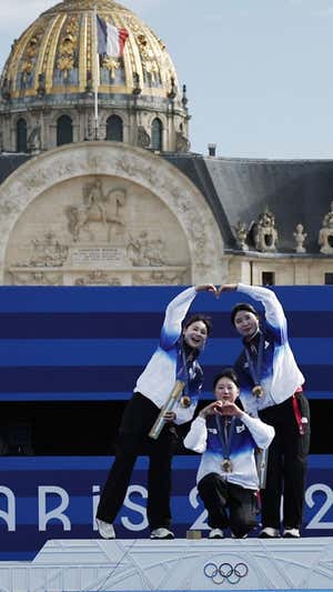 Las coreanas celebran el oro. REUTERS
