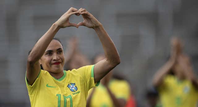 Marta Vieira, la “referente” de Paredes, Alexia… y hasta de Montse Tomé: “Va a haber peleas por su camiseta”