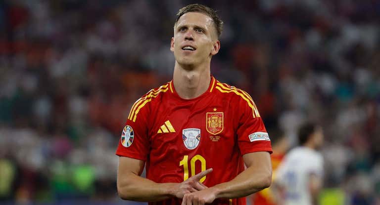 Dani Olmo con España.