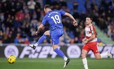 El Villarreal se mete en la pelea por Borja Mayoral