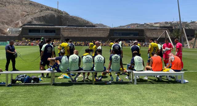 Una mañana que explica el poder de la UD Las Palmas: un gol que llegó en patera y el «chacho, Kirian es que nunca deja de sonreír»