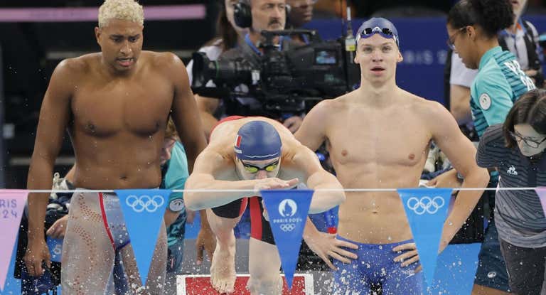 Rafael Fentes ha participado en el relevo 4x100 estilos junto a Marchand y ha ganado al chino Pan Zhanle.