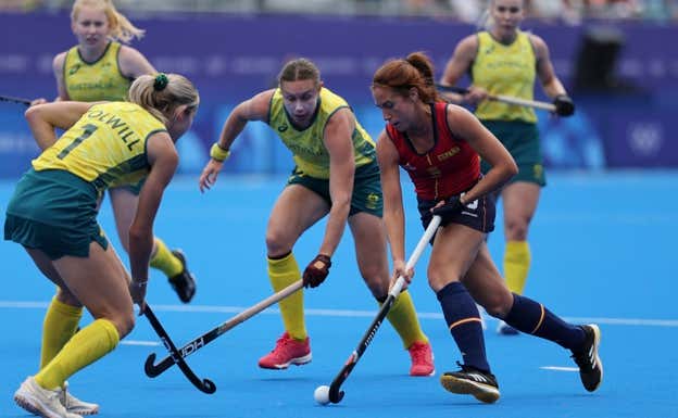 Begoña García durante un partido de las Redsticks en París 2024. EFE