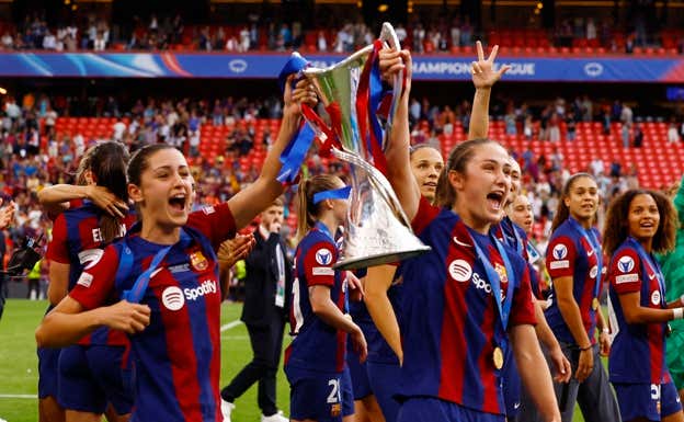 Jana y Bruna Vilamala celebrando el título de Champions.  REUTERS