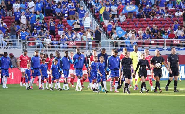 La dirección deportiva del Chelsea debe reducir su plantilla en menos de dos semanas.  REUTERS