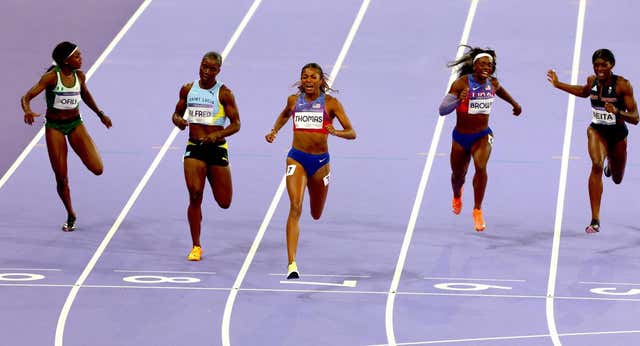 Por qué la pista de atletismo de París 2024 es morada