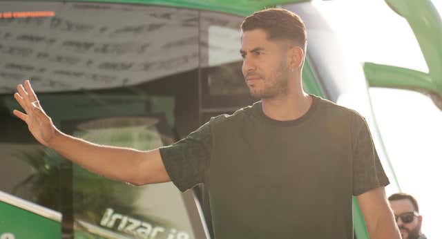 El Villarreal irrumpe por Ayoze y pone en peligro su continuidad en el Betis