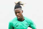 Nico Williams pasa de rumores y ya entrena con el grupo a una semana del debut