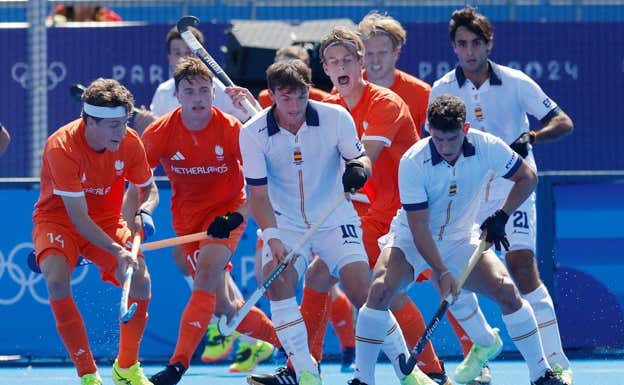 El equipo español de hockey hierba en su partido de semifinales contra Holanda Reuters