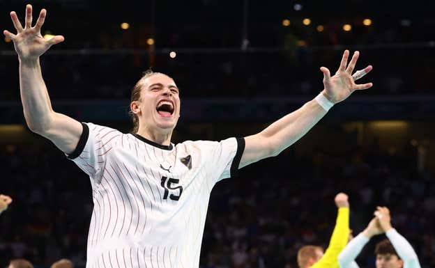 Juri Knorr, de Alemania, celebra un gol  Reuters