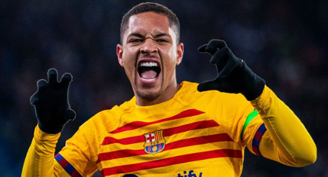 ¿Qué pasó entre el Valencia y Vitor Roque? Una cesión negada… que hoy le vendría bien al Barça