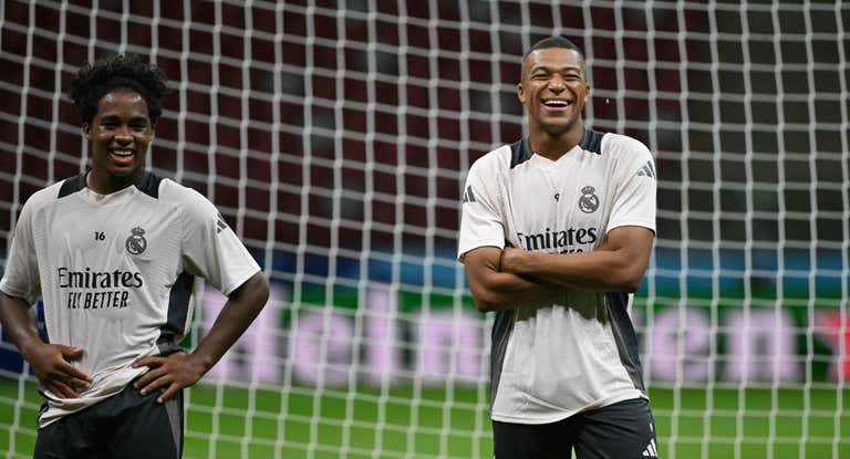 Mbappé se entrena con el Real Madrid antes de la Supercopa de Europa.