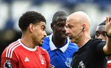 Los árbitros de la Premier League tendrán que desvelar a qué equipo apoyan