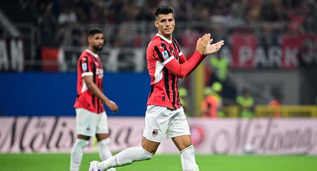 Un Morata revolucionado agita al Milan, marca y salva la derrota: «Penalti, fuera de juego, gol, amarilla.. me pasa de todo»