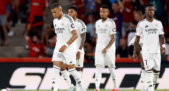 Los datos que muestran la verticalidad mal entendida del Real Madrid: una línea defensiva muy baja y pocos remates claros