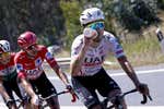 Del paracetamol al 'polo flash': así luchan los ciclistas de La Vuelta contra el calor