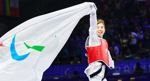 La huida de la primera medallista  del Equipo de Refugiados Paralímpico para sobrevivir a los talibanes