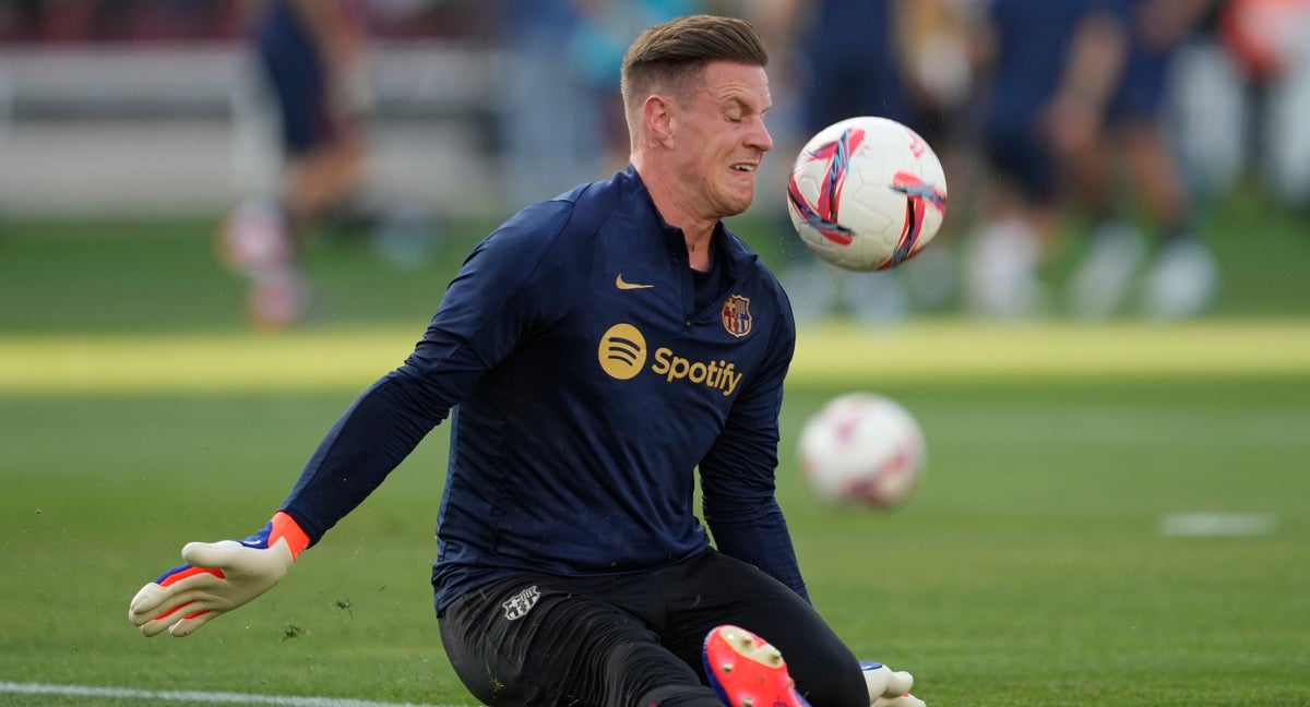 Ter Stegen entrenando con el Barça