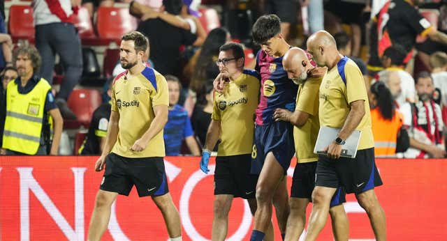 La lesión de Marc Bernal es peor de lo esperado y pone en una situación límite la planificación del Barça