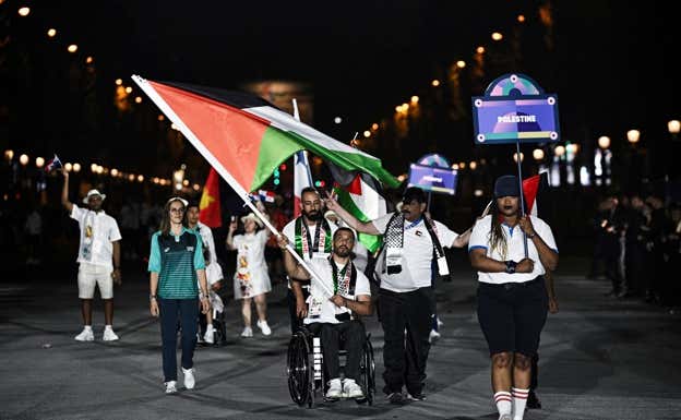 Fadi El-Deeb, en la ceremonia de apertura de París 2024.  REUTERS