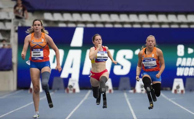 En el Mundial de París, logró la plata entre las neerlandesas.  CPE