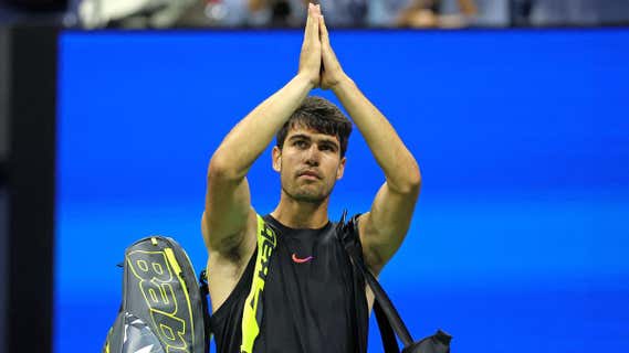 Carlos Alcaraz se despide tras caer eliminado en el US Open./AFP