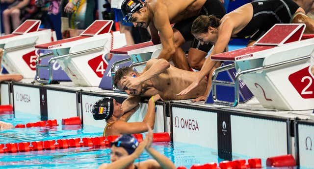 El agua sigue dando alegrías a España: ¡bronce del relevo 4×100 estilos!