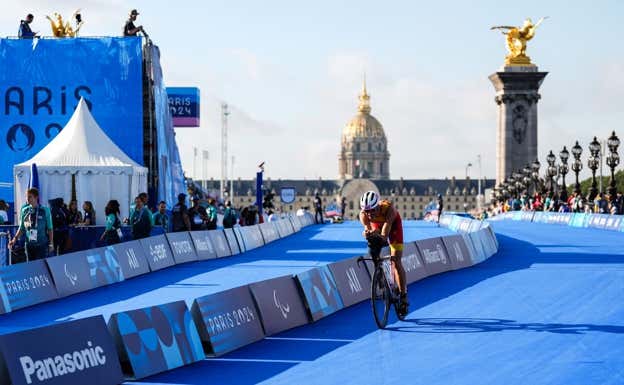 Dani Molina en el segmento de biciclieta. CPE