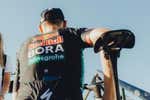 El equipo de Roglic pide una excepción a la UCI para evitar una multa por uno de sus mejores gregarios