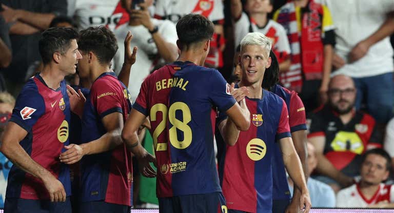 Dani Olmo, fichaje de 55 millones de euros, y Marc Bernal, de la cantera, en el Barcelona contra el Rayo en LaLiga