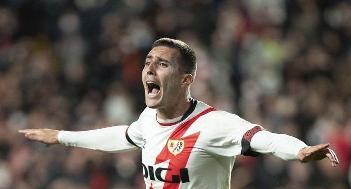 Sergi Guardiola celebra un gol con el Rayo en la 21-22-