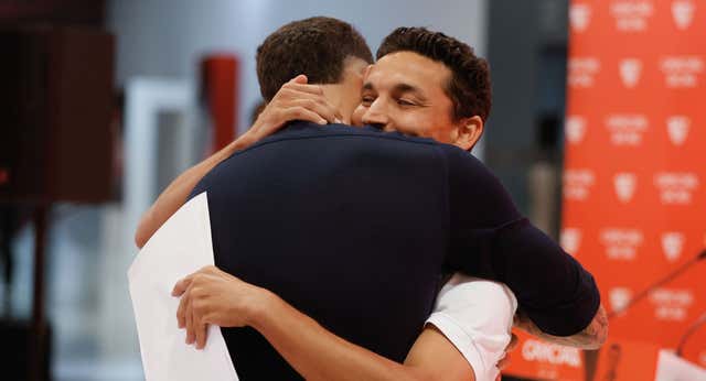 La falta de líderes en el Sevilla desde los ojos de sus capitanes: “La imagen de Marcao con el brazalete es muy significativa”