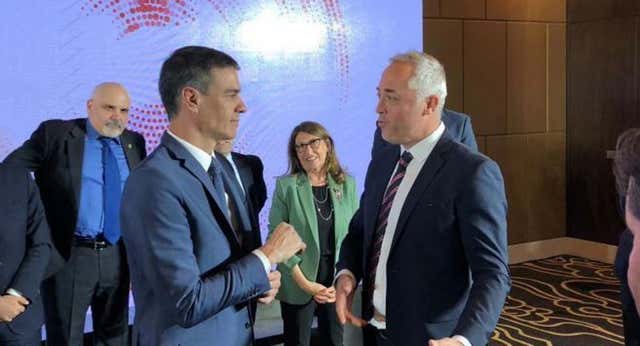 Pedro Sánchez se lleva a Javier Tebas a China para impulsar las relaciones comerciales con el gigante asiático