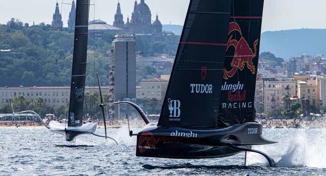 Alinghi Red Bull revoluciona la recta final del torneo de desafiantes
