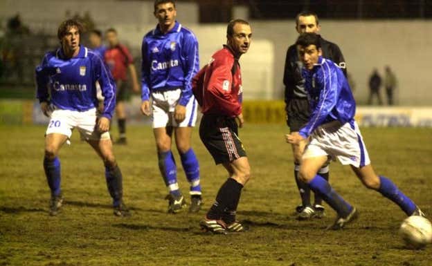 Cuéllar, con el Nàstic, ante el Xerez.