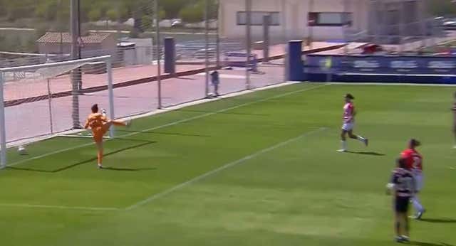 Lío por un gol fantasma en el Levante – Athletic de Liga F que hace estallar a las granotas: «Todo el mundo lo ha podido ver tanto en sus casas como en el campo»