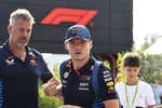 Max Verstappen se mete de lleno en la fábrica de Red Bull para enmendar una falta de comunicación