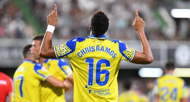 Al Cádiz sólo le hicieron falta 10 minutos para tumbar al Castellón