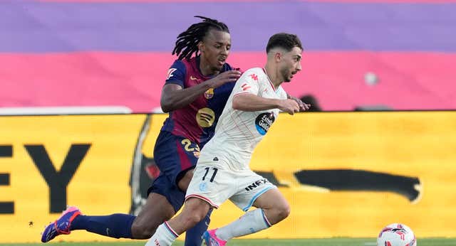 Koundé se gana los elogios: “El mejor lateral derecho del mundo”