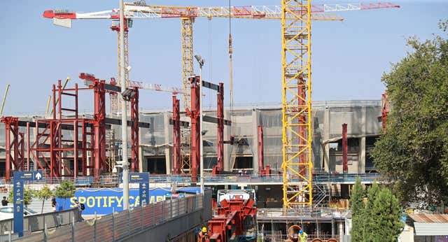 El renovado Camp Nou, cada vez más cerca: se amplía el horario de trabajo a las 24 horas